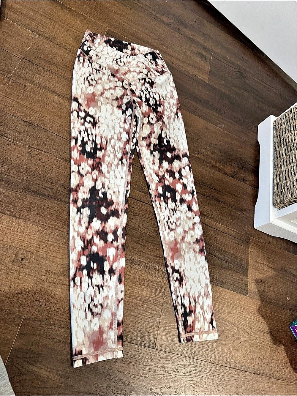 Aerie Offline Abstract Print Leggings in Brown & White Like New